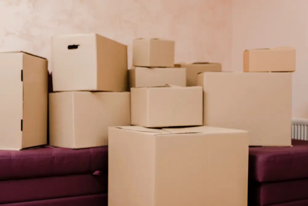 Parcels & Packaged items Moving in Dubai